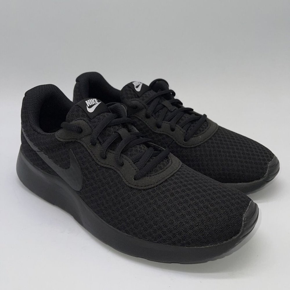 Nike Tanjun Black Women's Size 10.5 Mesh Running Shoes 812655-002
